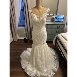 New with Tags Wedding Dress Size 4